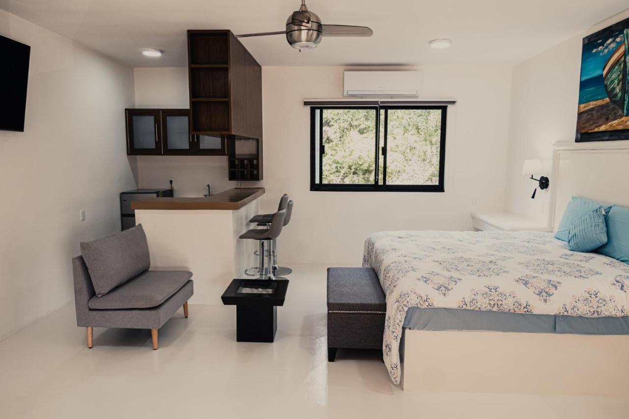 Royal Palm Bacalar Cabanas & Lagoon Club Екстериор снимка