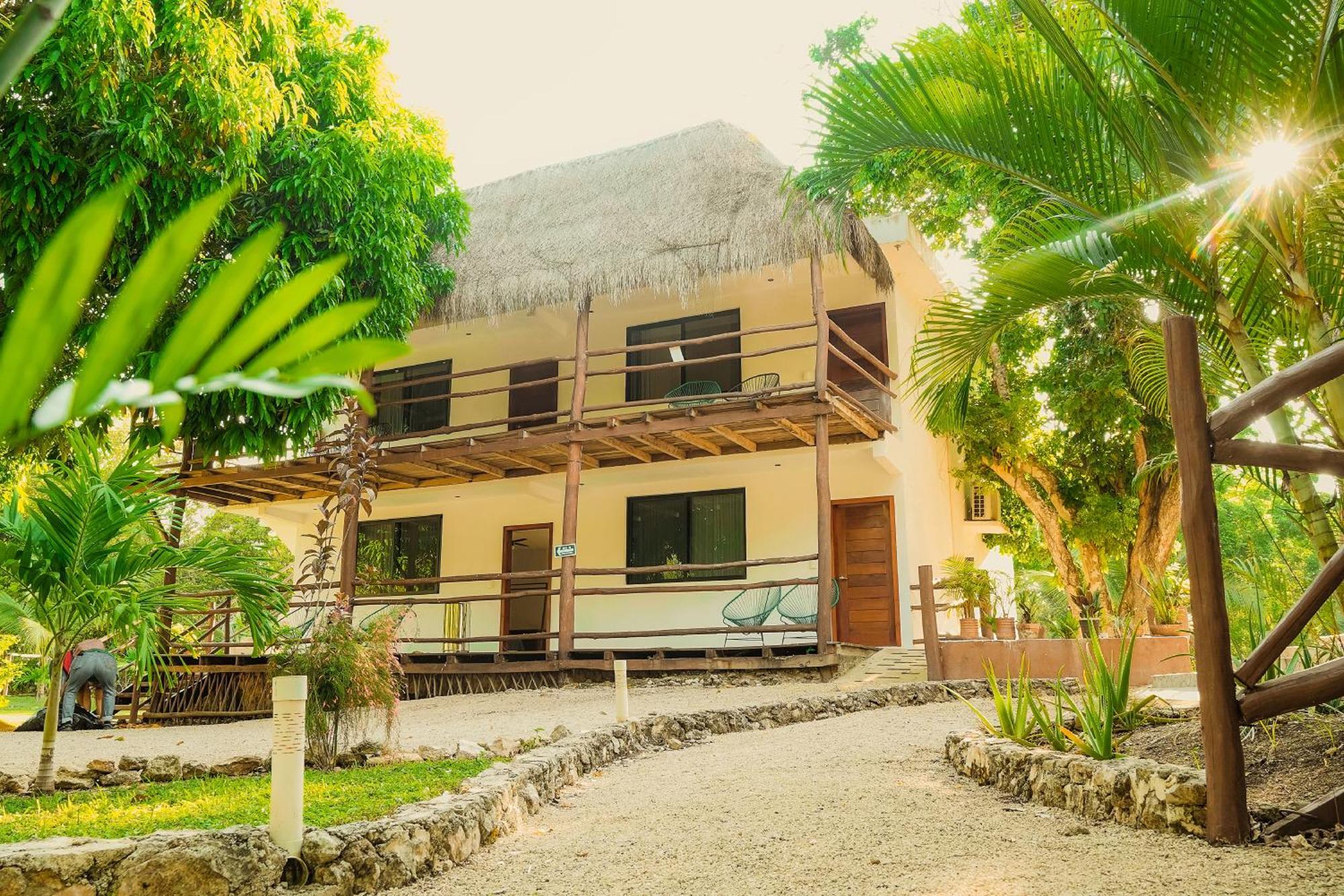 Royal Palm Bacalar Cabanas & Lagoon Club Екстериор снимка
